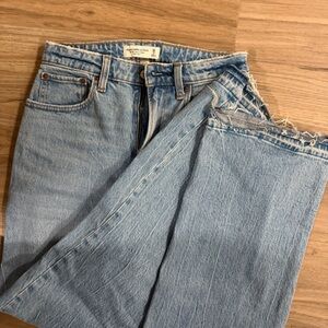 Abercrombie & Fitch 90s Relaxed Jeans